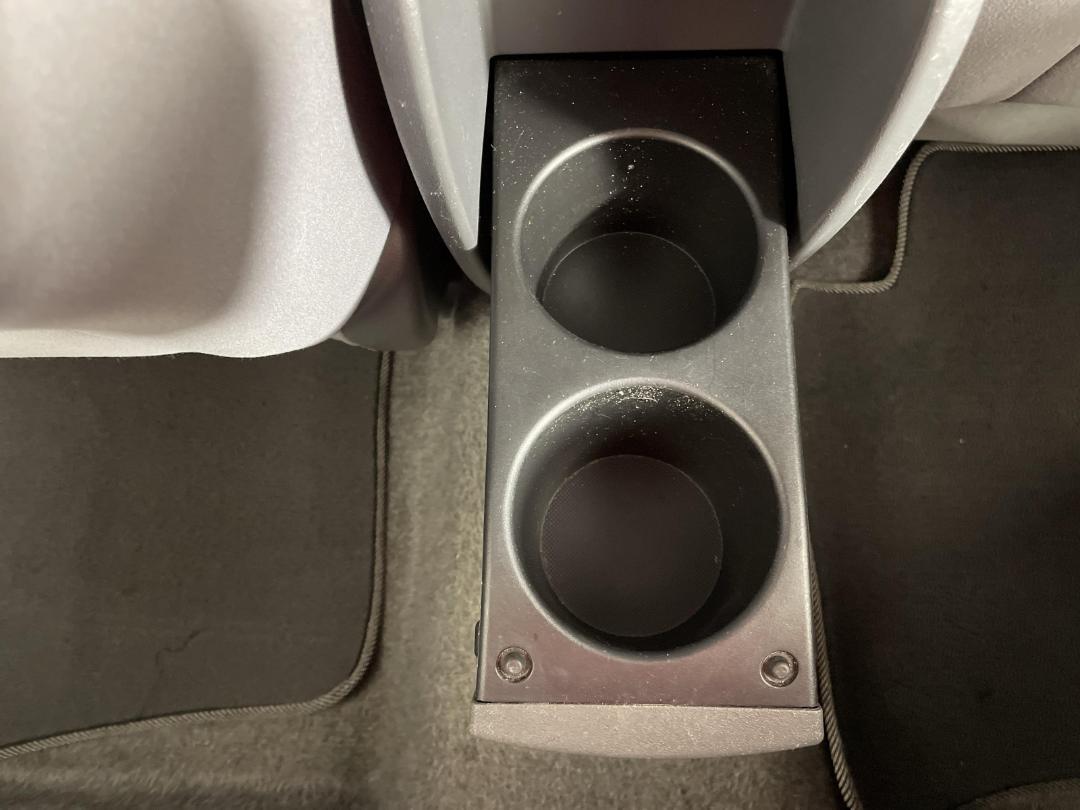 Photo '22' of Toyota Prius H5 E