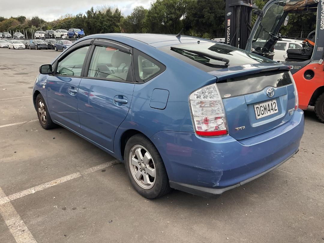 Photo '3' of Toyota Prius H5 E Photo '3' of Toyota Prius H5 E