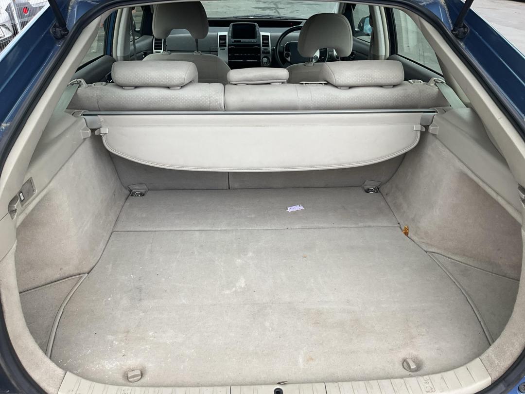 Photo '6' of Toyota Prius H5 E Photo '6' of Toyota Prius H5 E