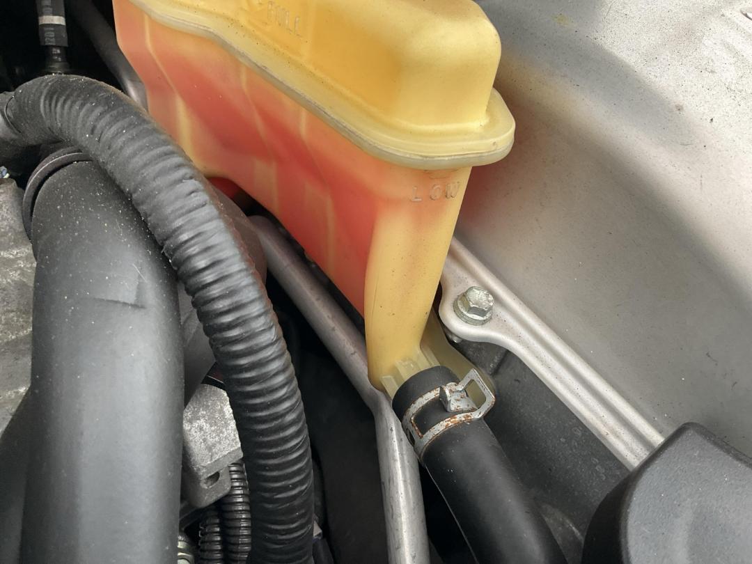 Photo '8' of Toyota Prius H5 E Photo '8' of Toyota Prius H5 E