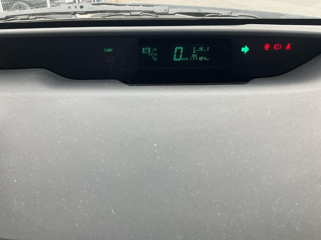 Photo '15' of Toyota Prius H5 E Photo '15' of Toyota Prius H5 E