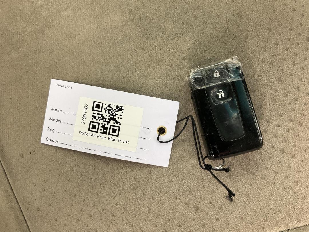 Photo '14' of Toyota Prius H5 E Photo '14' of Toyota Prius H5 E