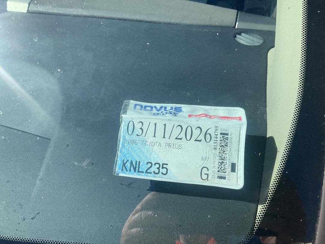 Photo '13' of Toyota Prius