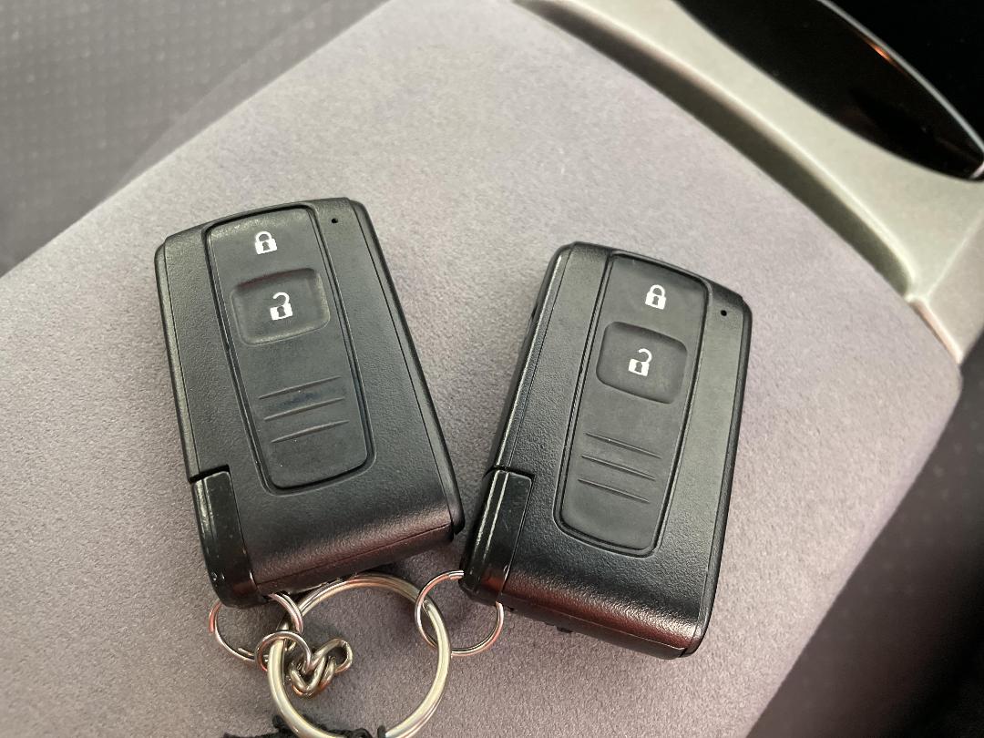 Photo '22' of Toyota Prius