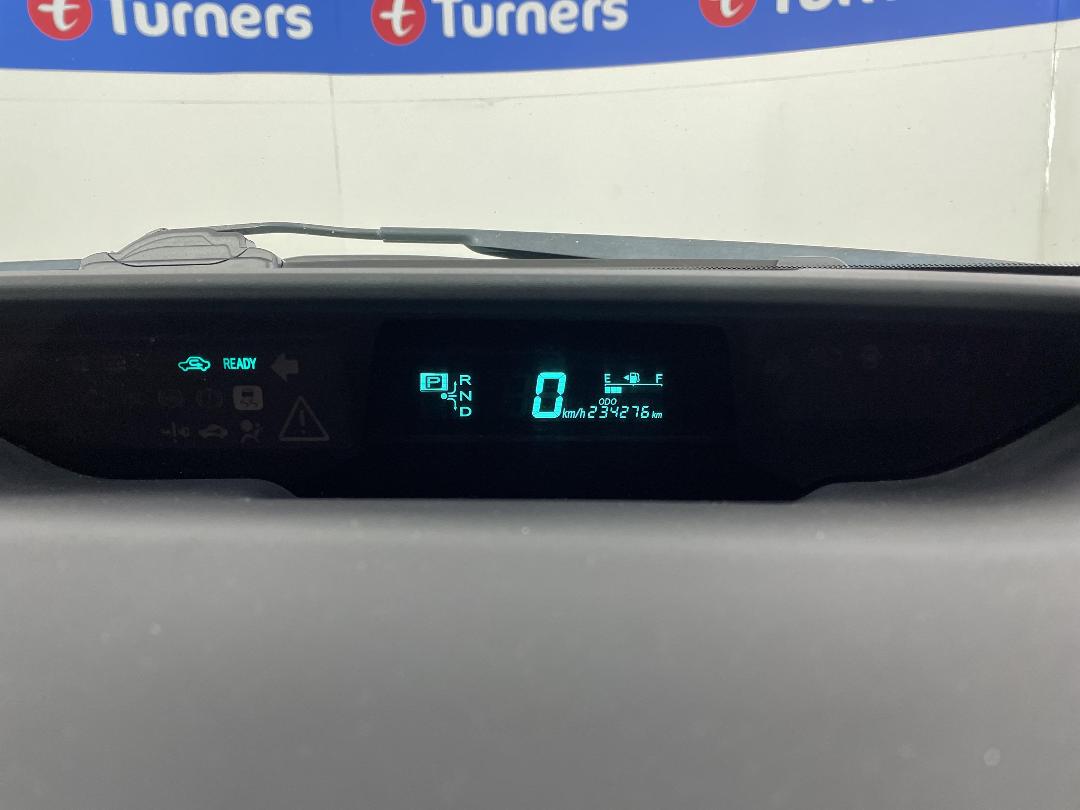 Photo '21' of Toyota Prius