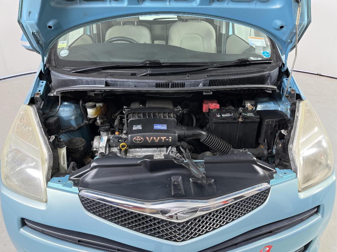 Photo '13' of Toyota Ractis