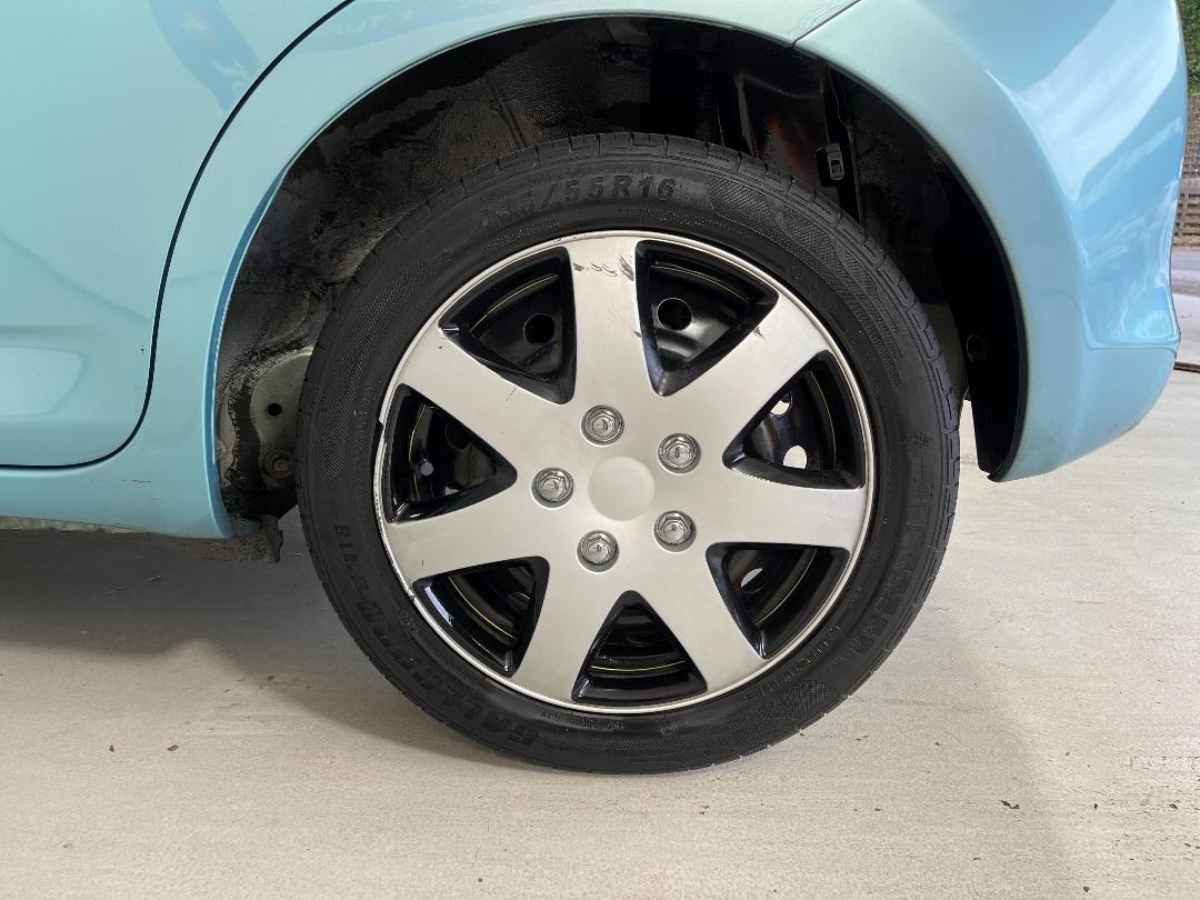 Photo '11' of Toyota Ractis