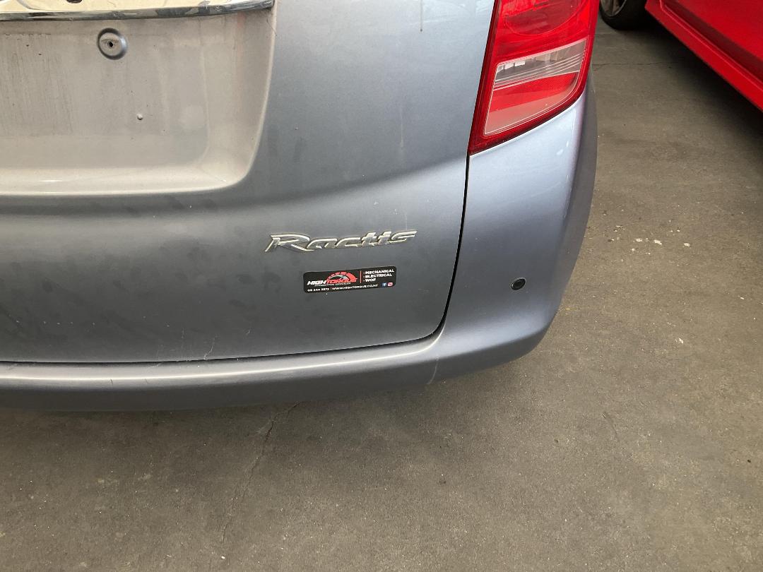 Photo '13' of Toyota Ractis Photo '13' of Toyota Ractis