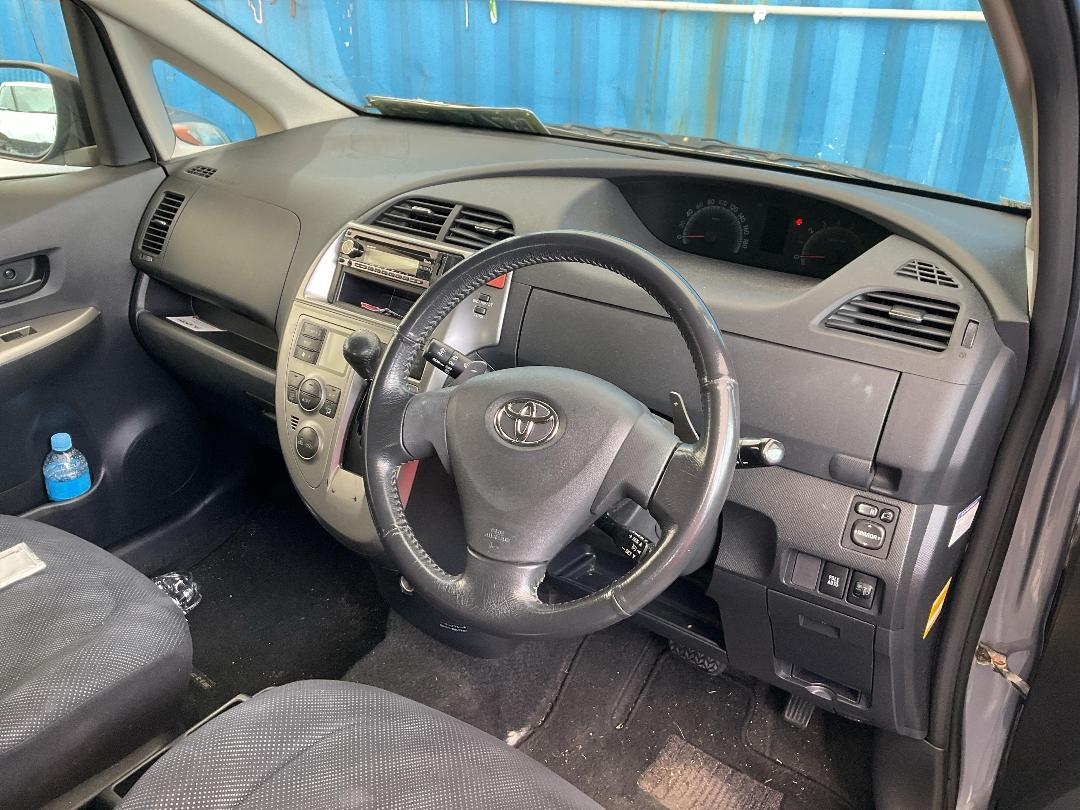 Photo '21' of Toyota Ractis Photo '21' of Toyota Ractis