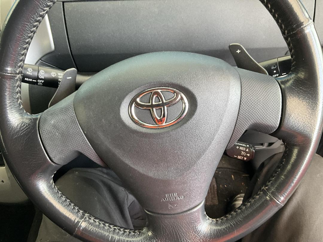 Photo '25' of Toyota Ractis Photo '25' of Toyota Ractis