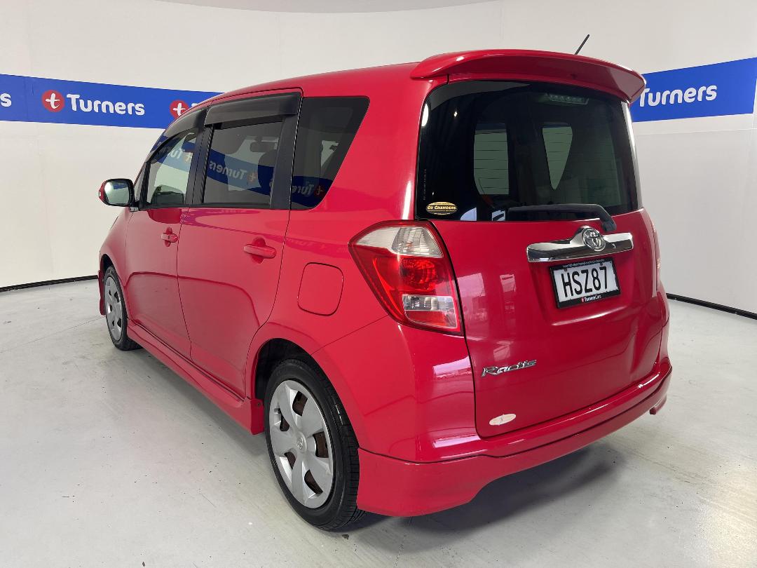 Photo '5' of Toyota Ractis Photo '5' of Toyota Ractis