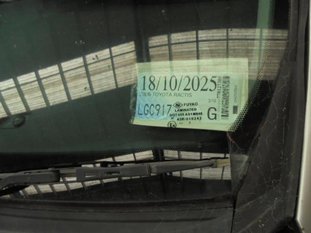 Photo '5' of Toyota Ractis