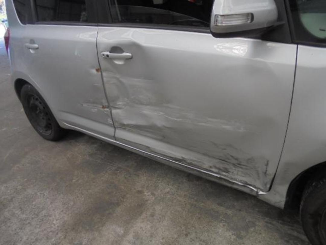 Photo '10' of Toyota Ractis