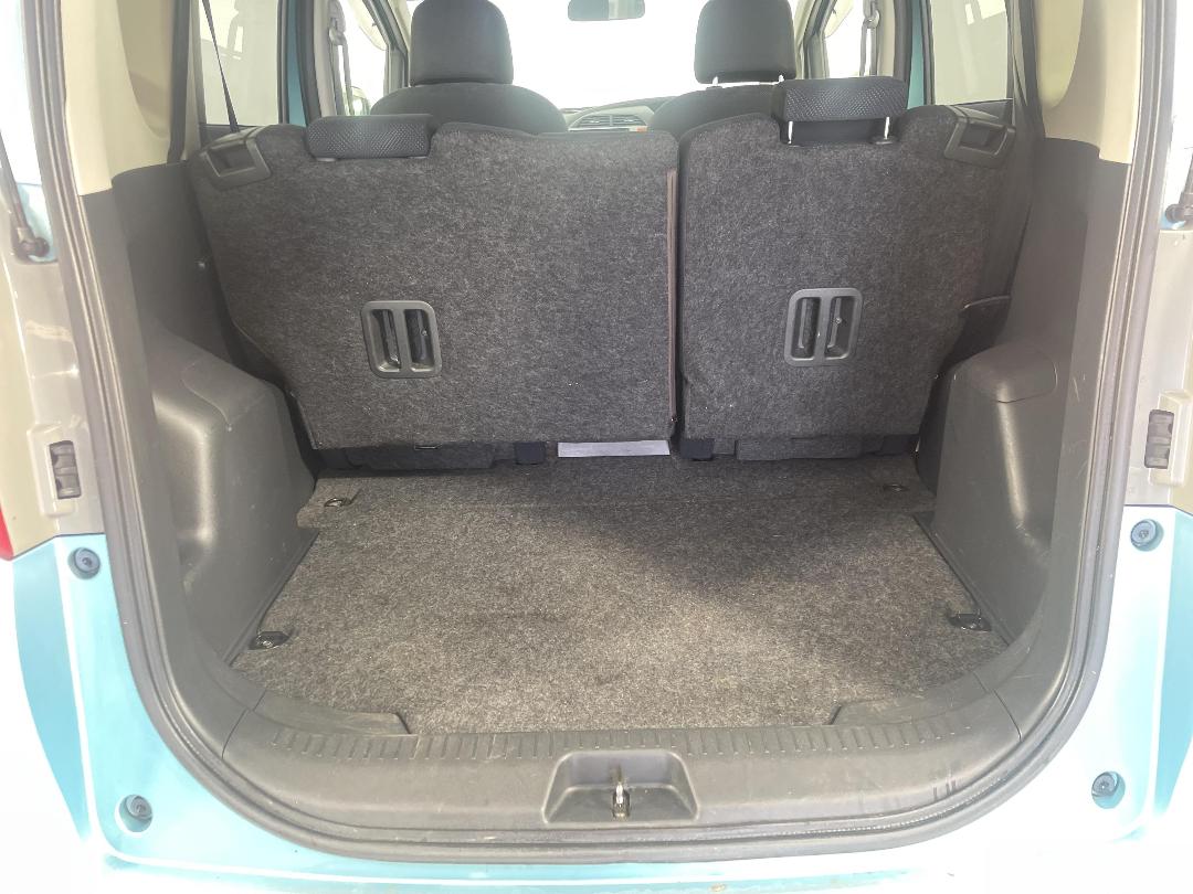 Photo '14' of Toyota Ractis