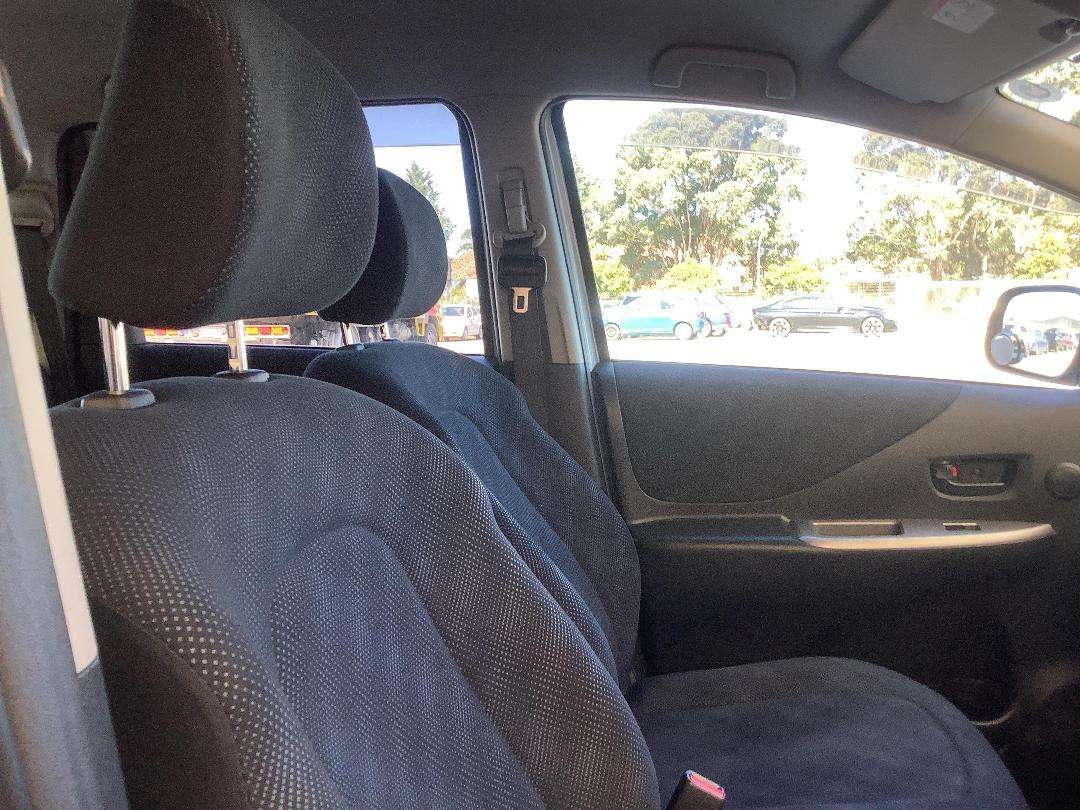 Photo '15' of Toyota Ractis