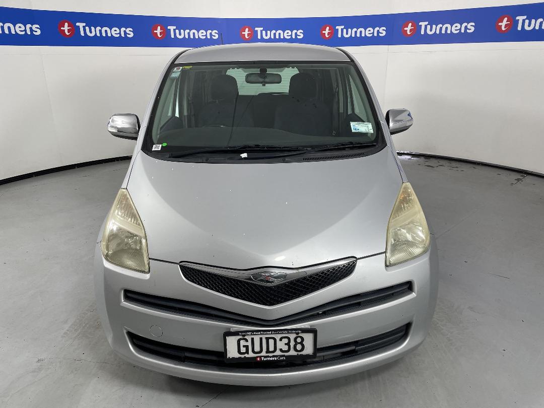 Photo '2' of Toyota Ractis