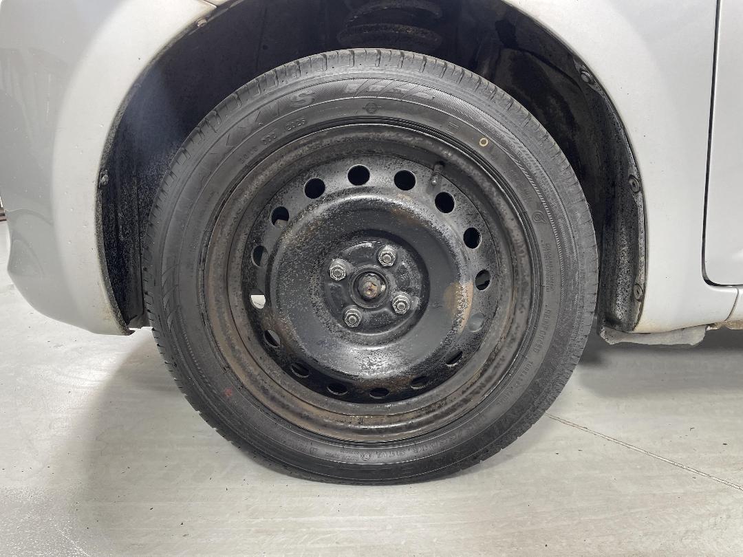 Photo '10' of Toyota Ractis