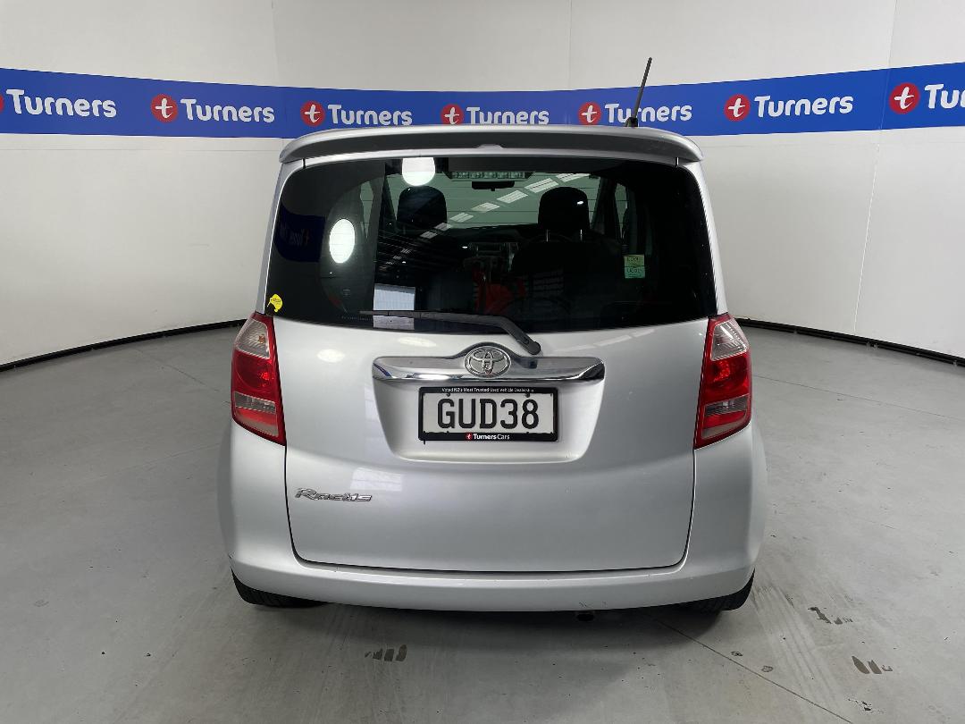 Photo '6' of Toyota Ractis