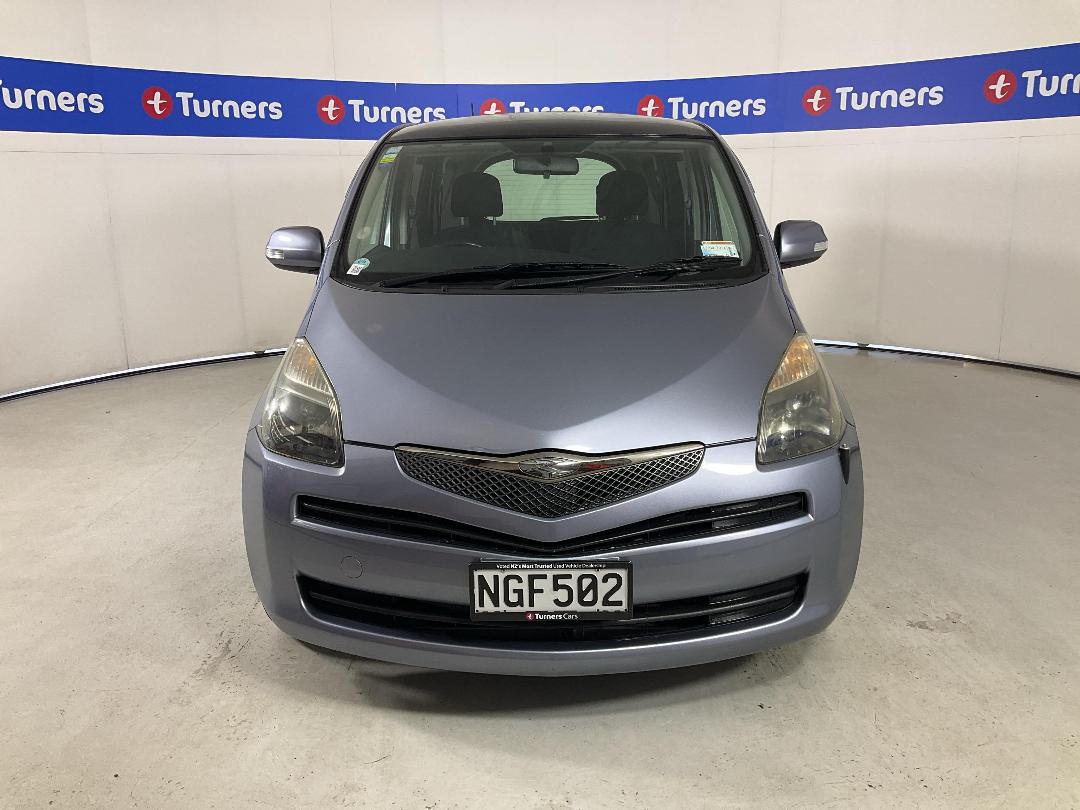 Photo '2' of Toyota Ractis Photo '2' of Toyota Ractis