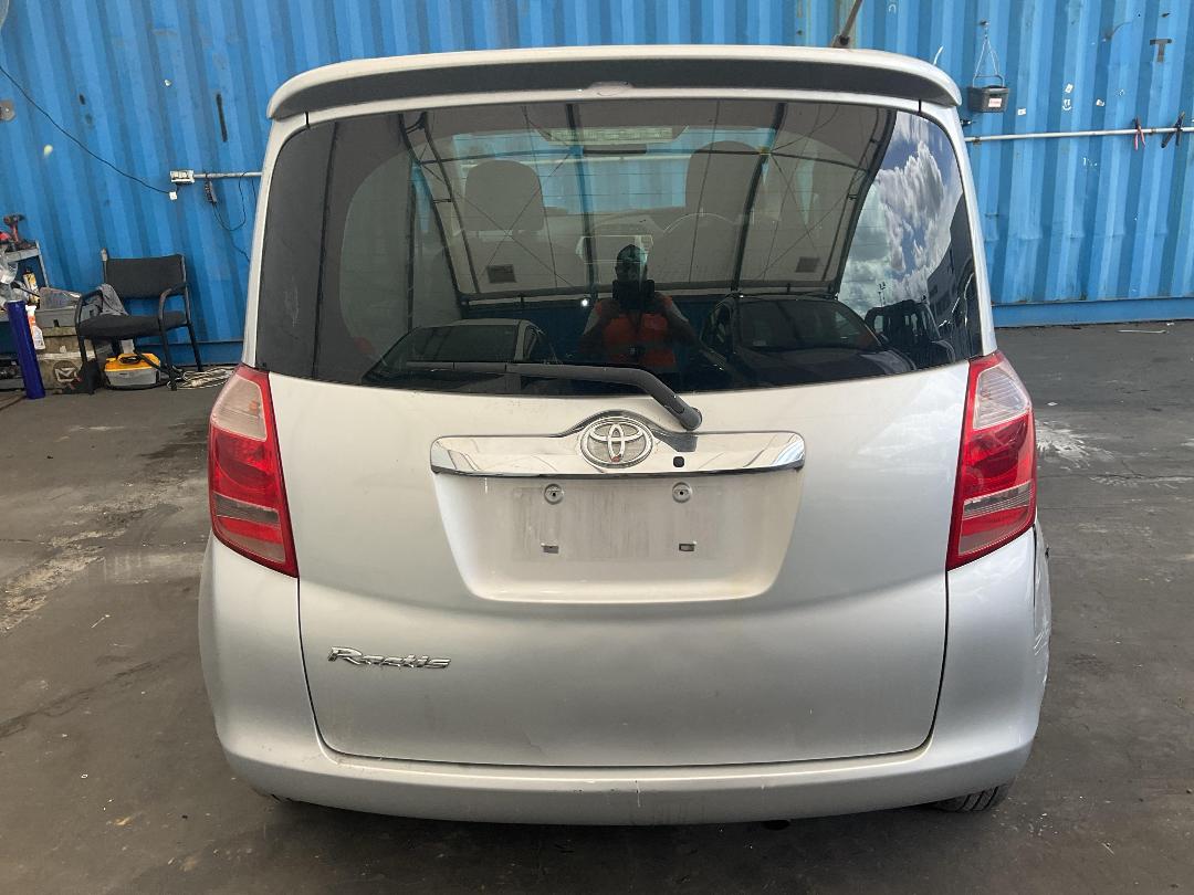 Photo '5' of Toyota Ractis