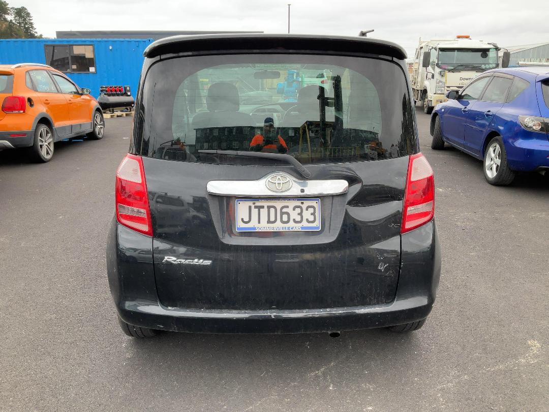 Photo '3' of Toyota Ractis