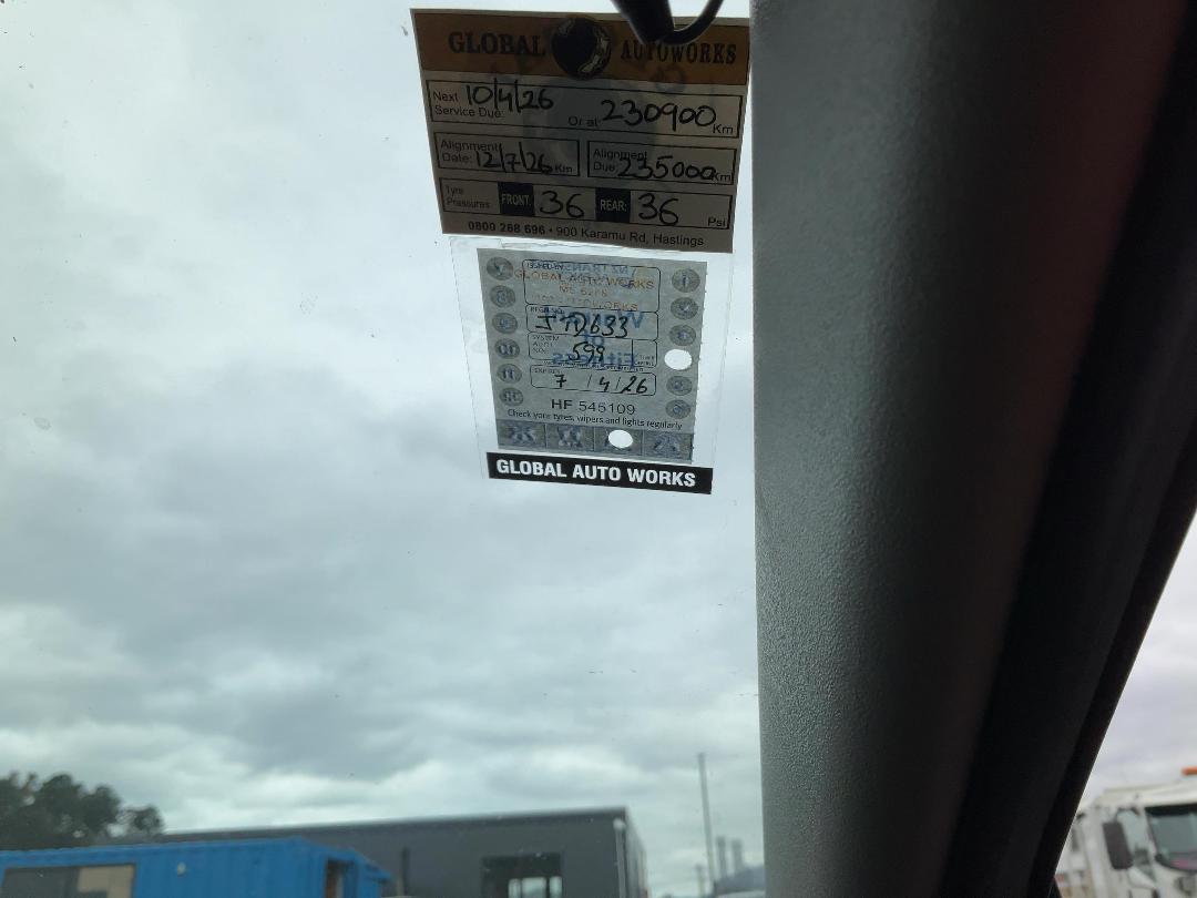 Photo '14' of Toyota Ractis