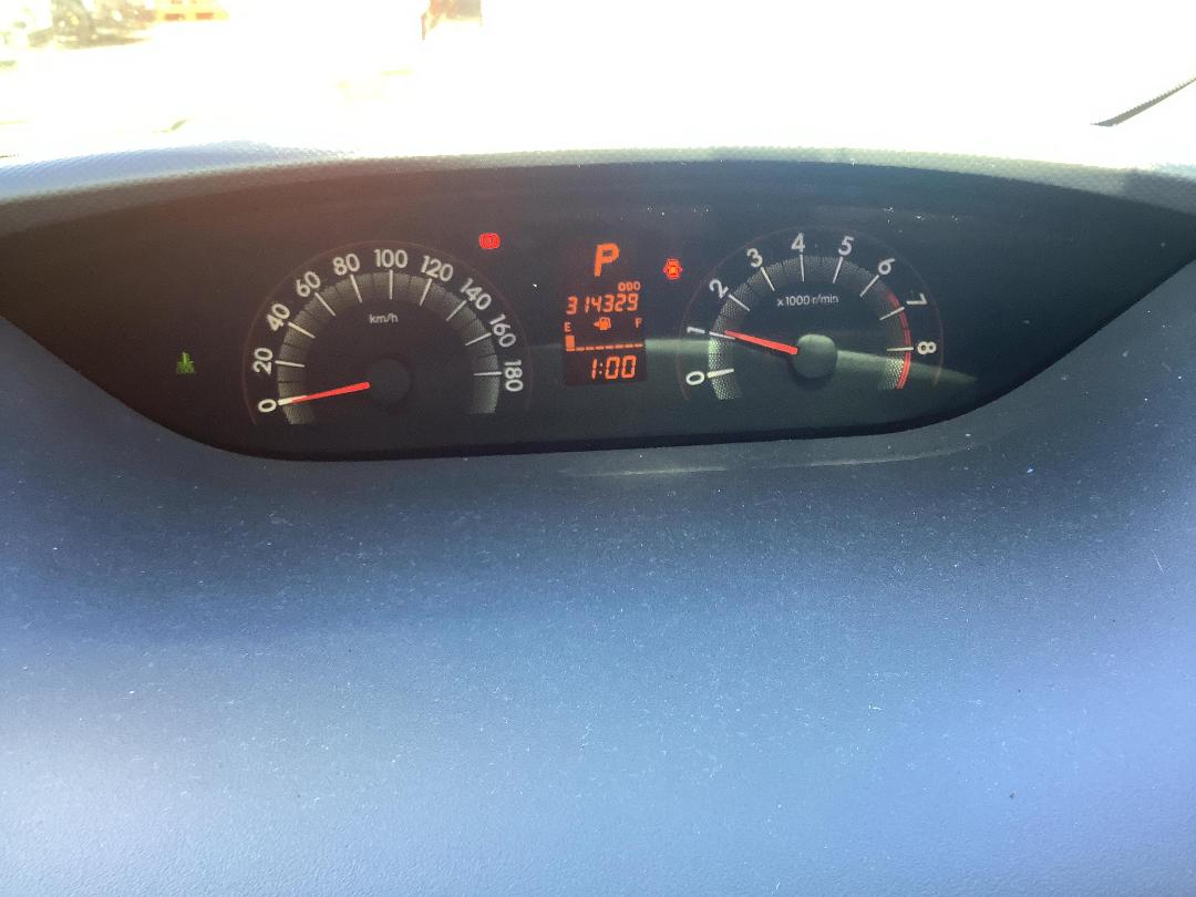 Photo '10' of Toyota Ractis