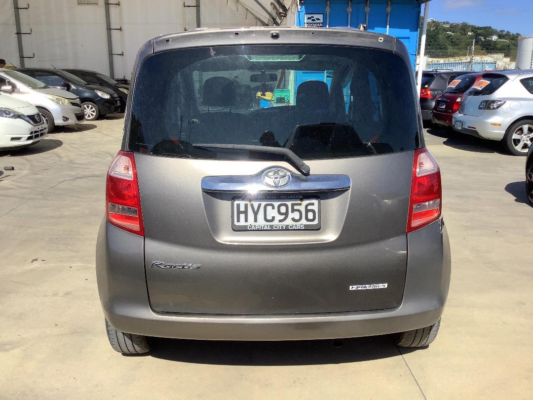 Photo '5' of Toyota Ractis