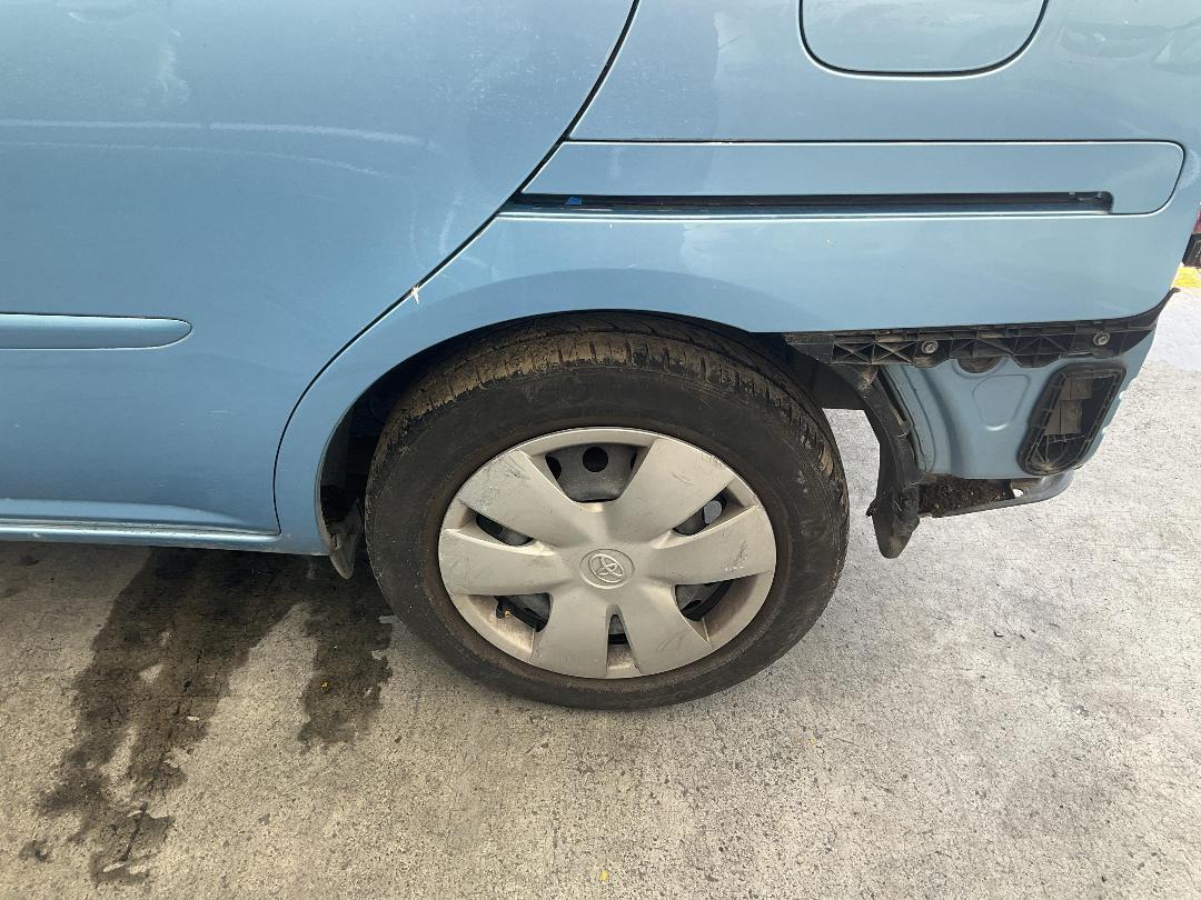 Photo '14' of Toyota Raum Photo '14' of Toyota Raum