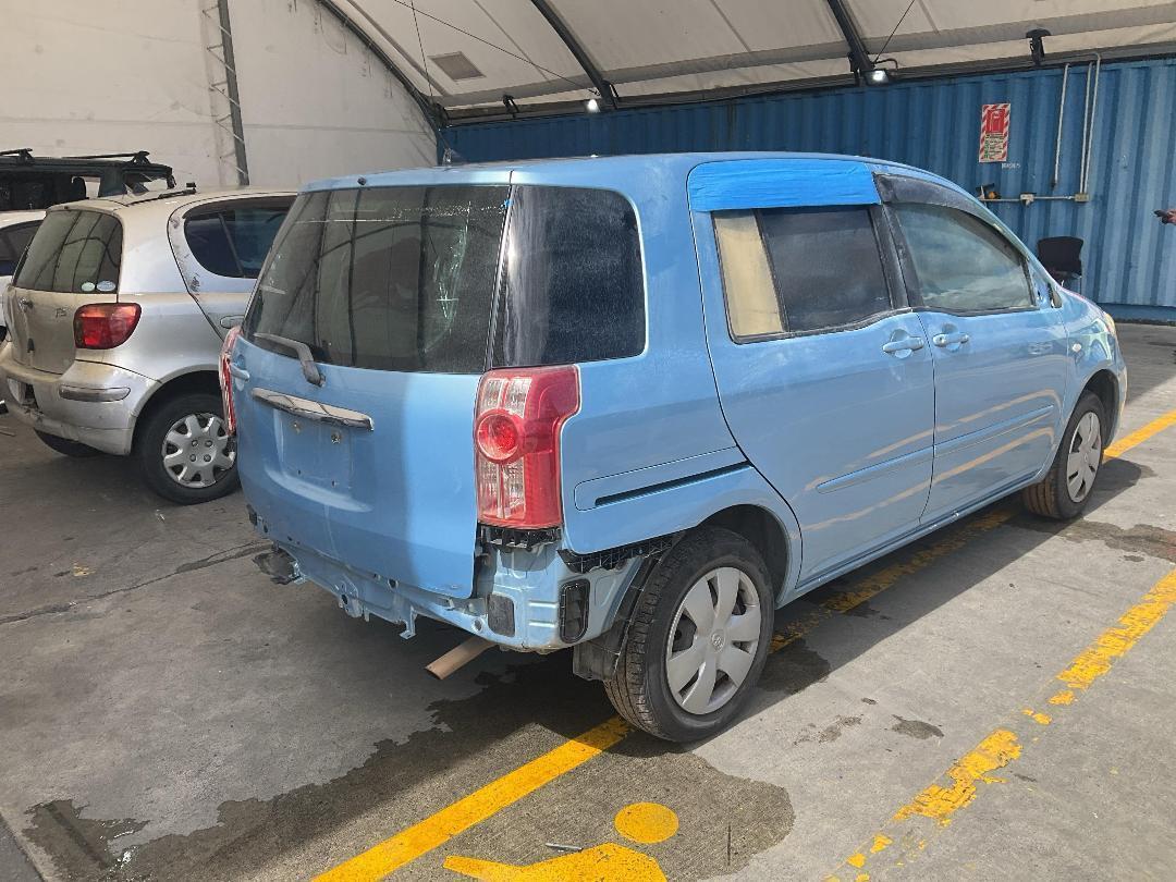 Photo '19' of Toyota Raum Photo '19' of Toyota Raum