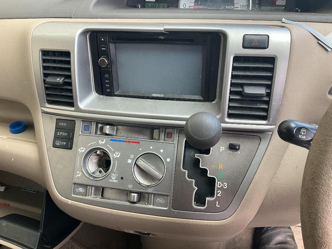 Photo '25' of Toyota Raum Photo '25' of Toyota Raum