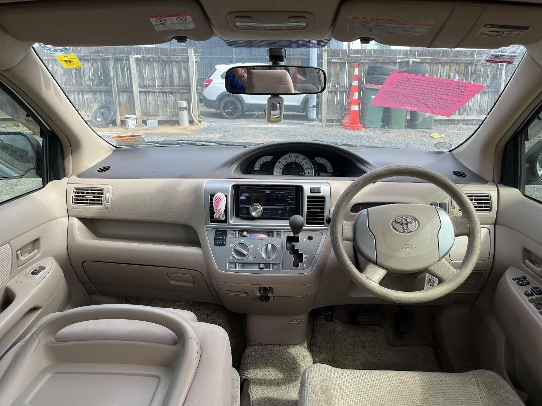 Photo '18' of Toyota Raum Photo '18' of Toyota Raum