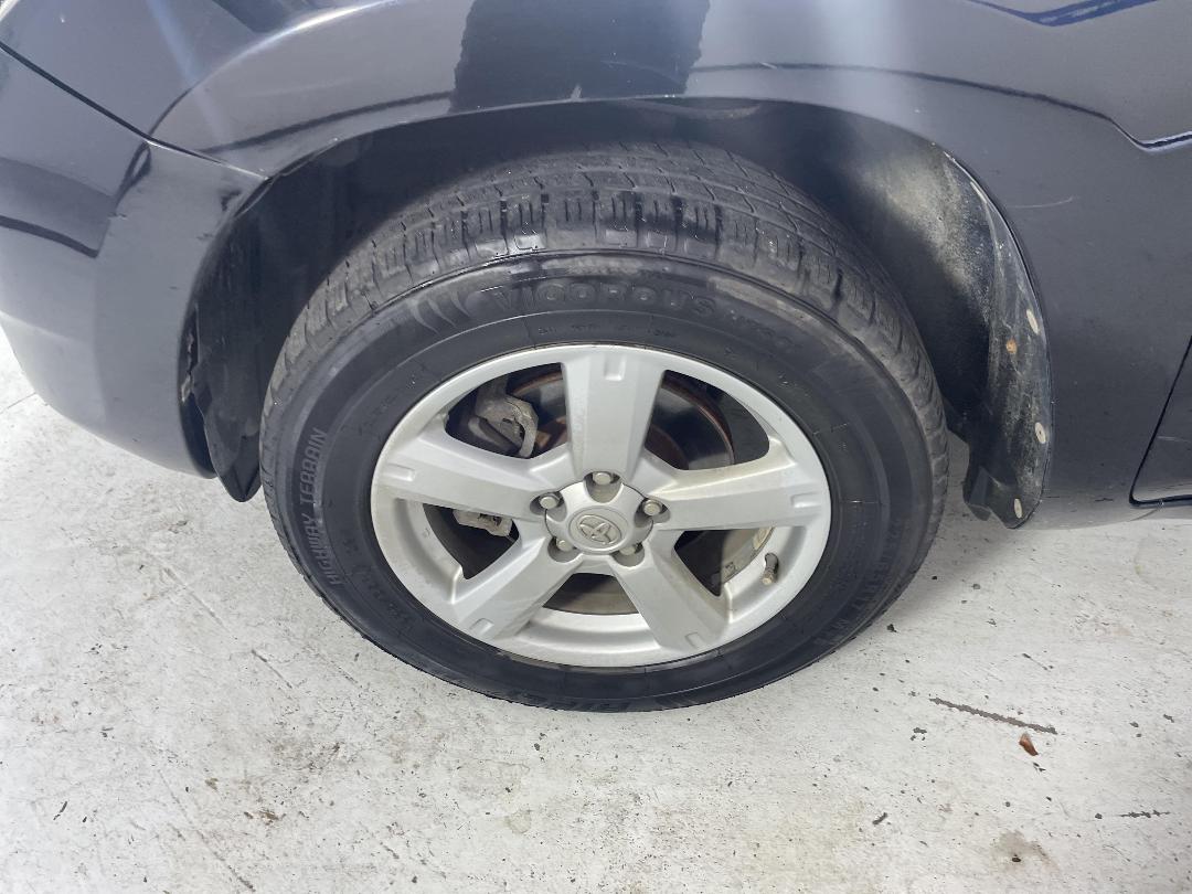 Photo '10' of Toyota Rav4