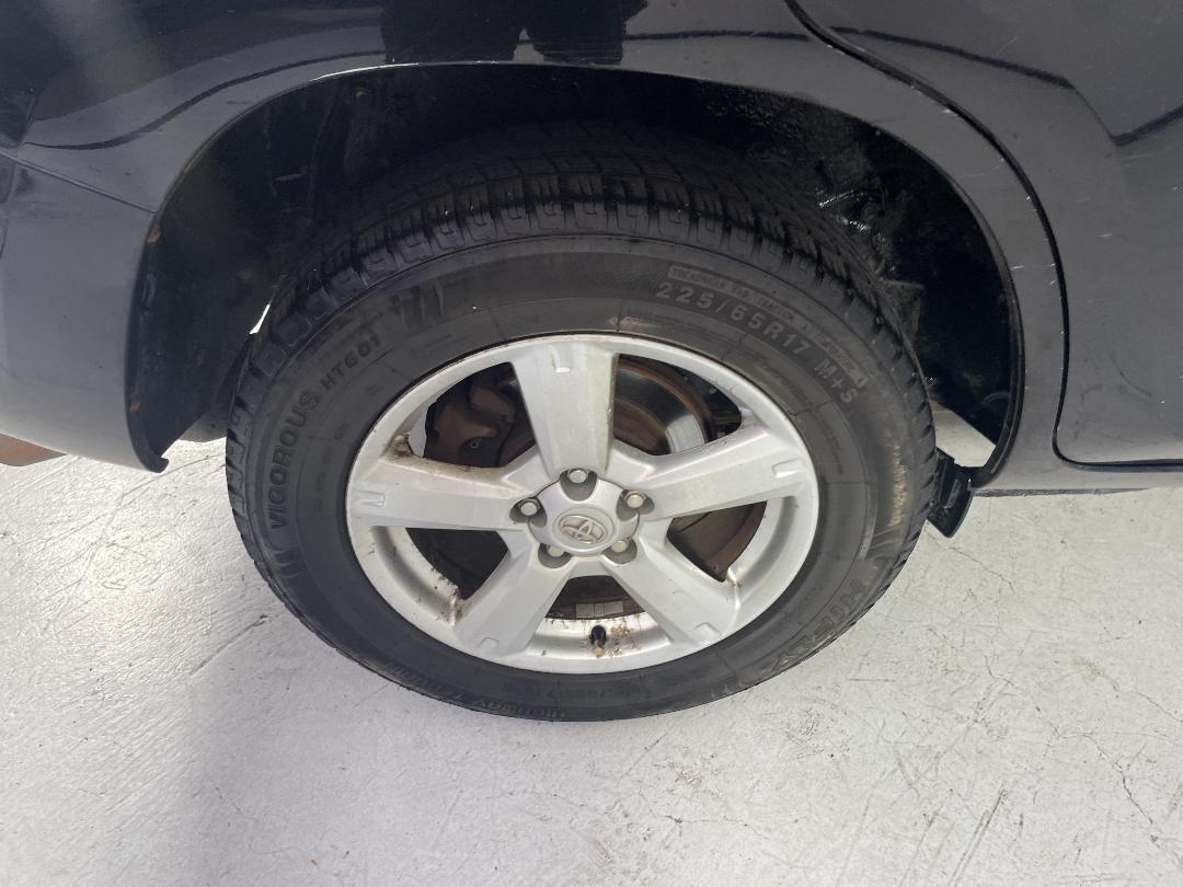 Photo '12' of Toyota Rav4