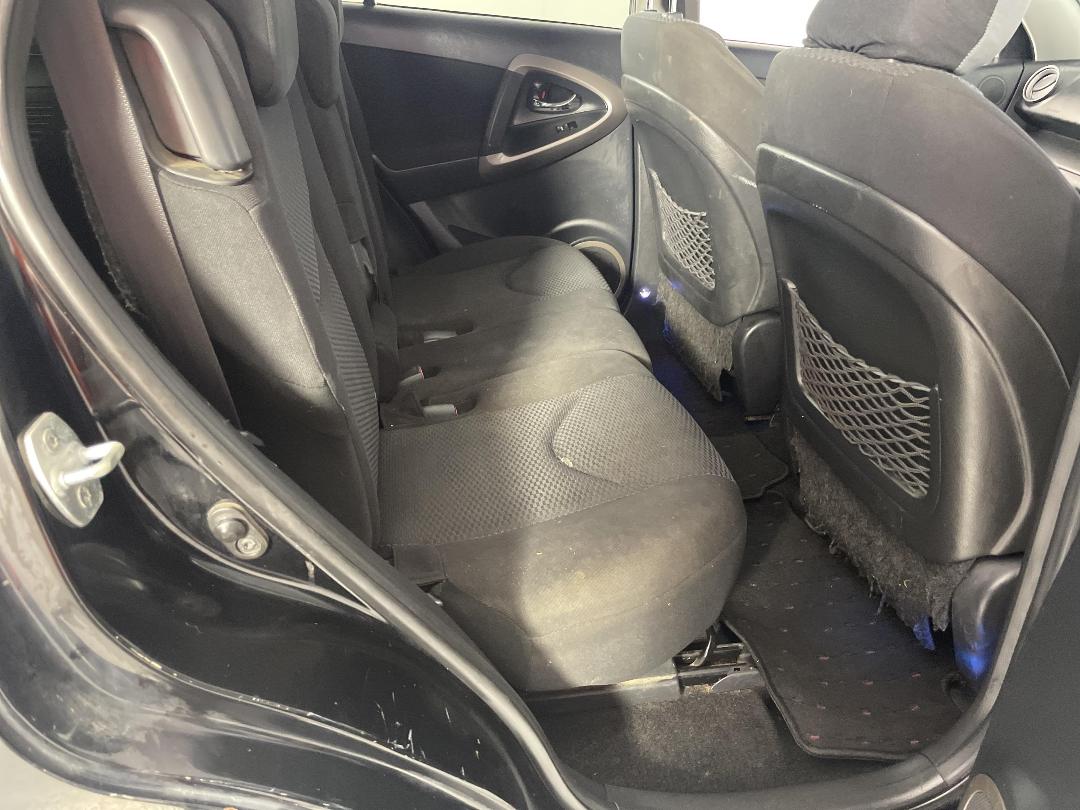 Photo '20' of Toyota Rav4