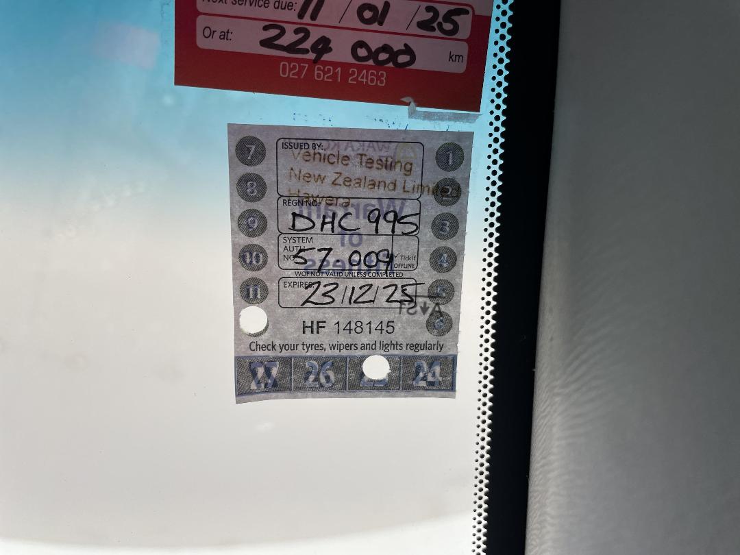 Photo '23' of Toyota Rav4 Photo '23' of Toyota Rav4