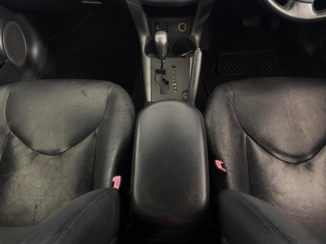 Photo '18' of Toyota Rav4 Photo '18' of Toyota Rav4