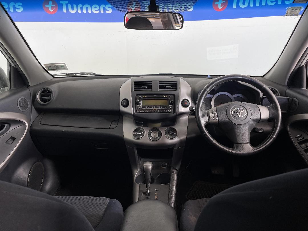 Photo '17' of Toyota Rav4 Photo '17' of Toyota Rav4