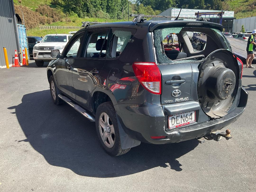 Photo '3' of Toyota Rav4 5A Photo '3' of Toyota Rav4 5A