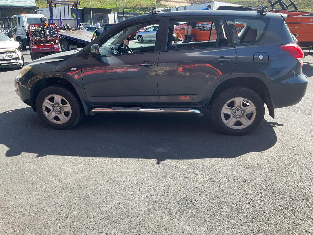 Photo '6' of Toyota Rav4 5A Photo '6' of Toyota Rav4 5A