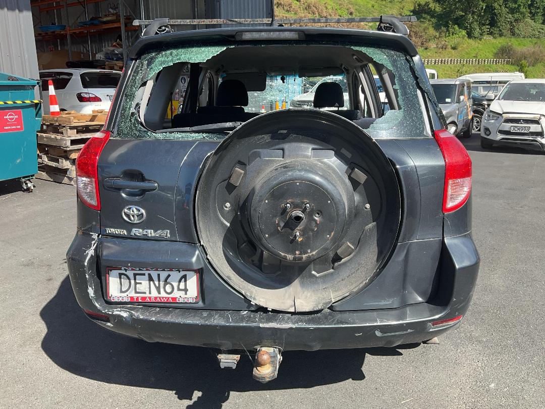 Photo '8' of Toyota Rav4 5A Photo '8' of Toyota Rav4 5A