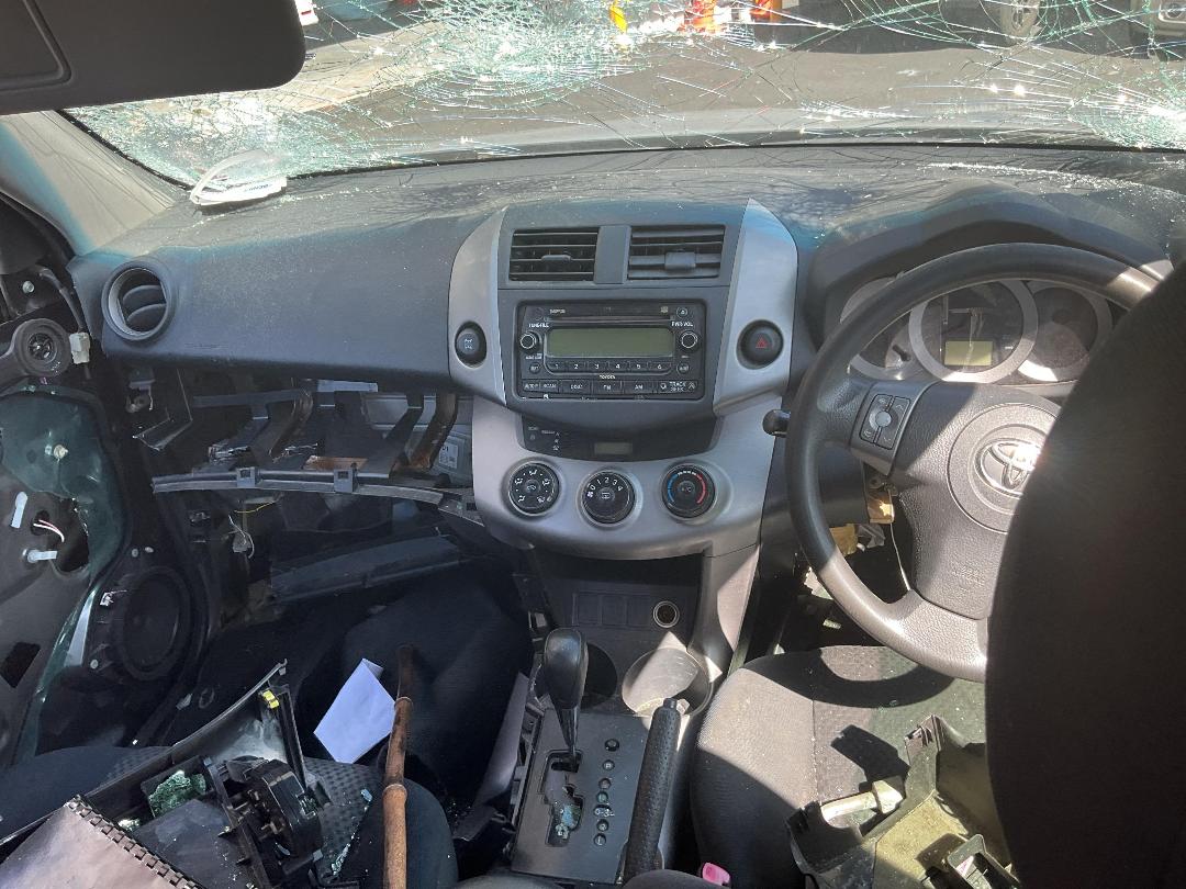 Photo '14' of Toyota Rav4 5A Photo '14' of Toyota Rav4 5A