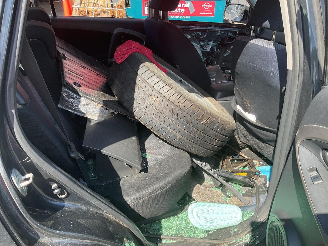 Photo '15' of Toyota Rav4 5A Photo '15' of Toyota Rav4 5A