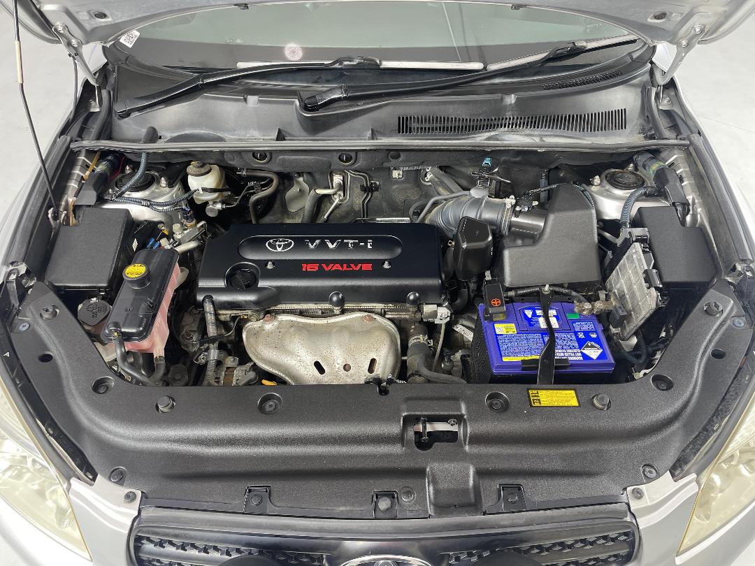 Photo '13' of Toyota Rav4