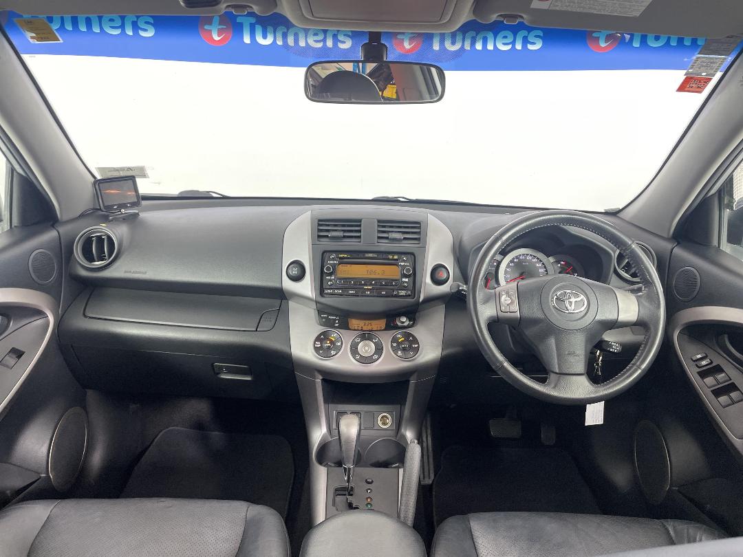 Photo '17' of Toyota Rav4