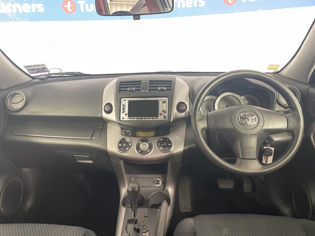 Photo '17' of Toyota Rav4 Photo '17' of Toyota Rav4