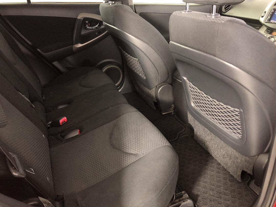 Photo '20' of Toyota Rav4