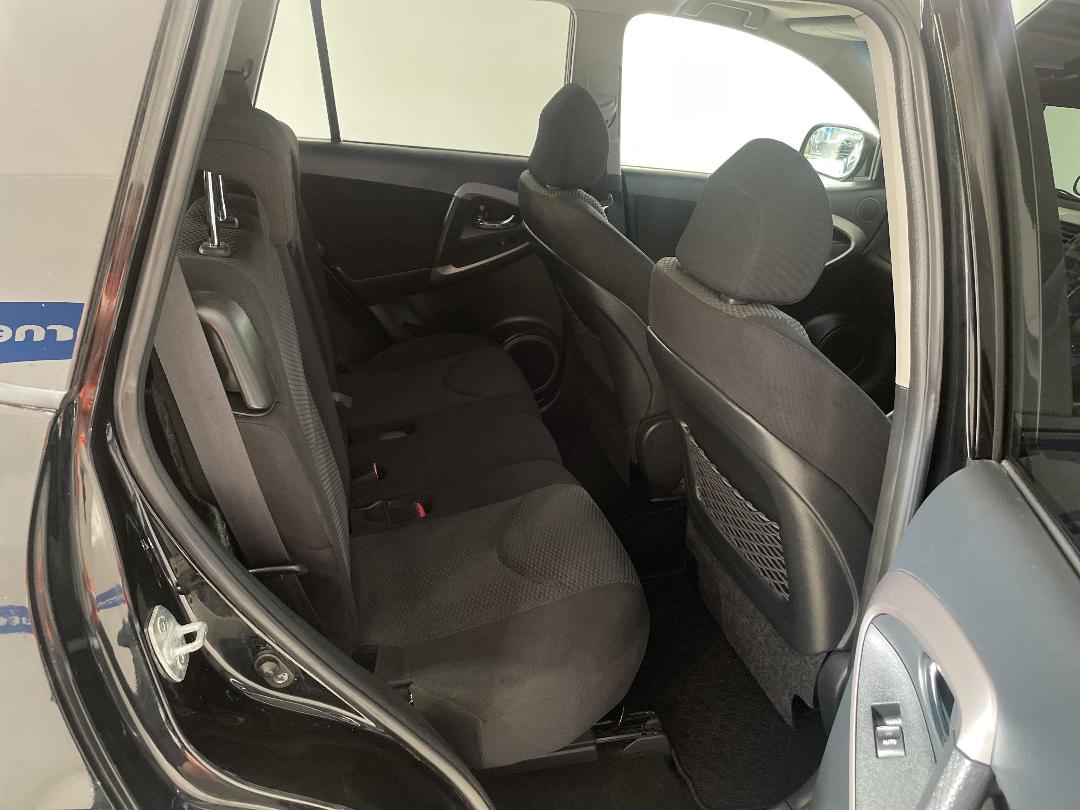 Photo '20' of Toyota Rav4 Photo '20' of Toyota Rav4