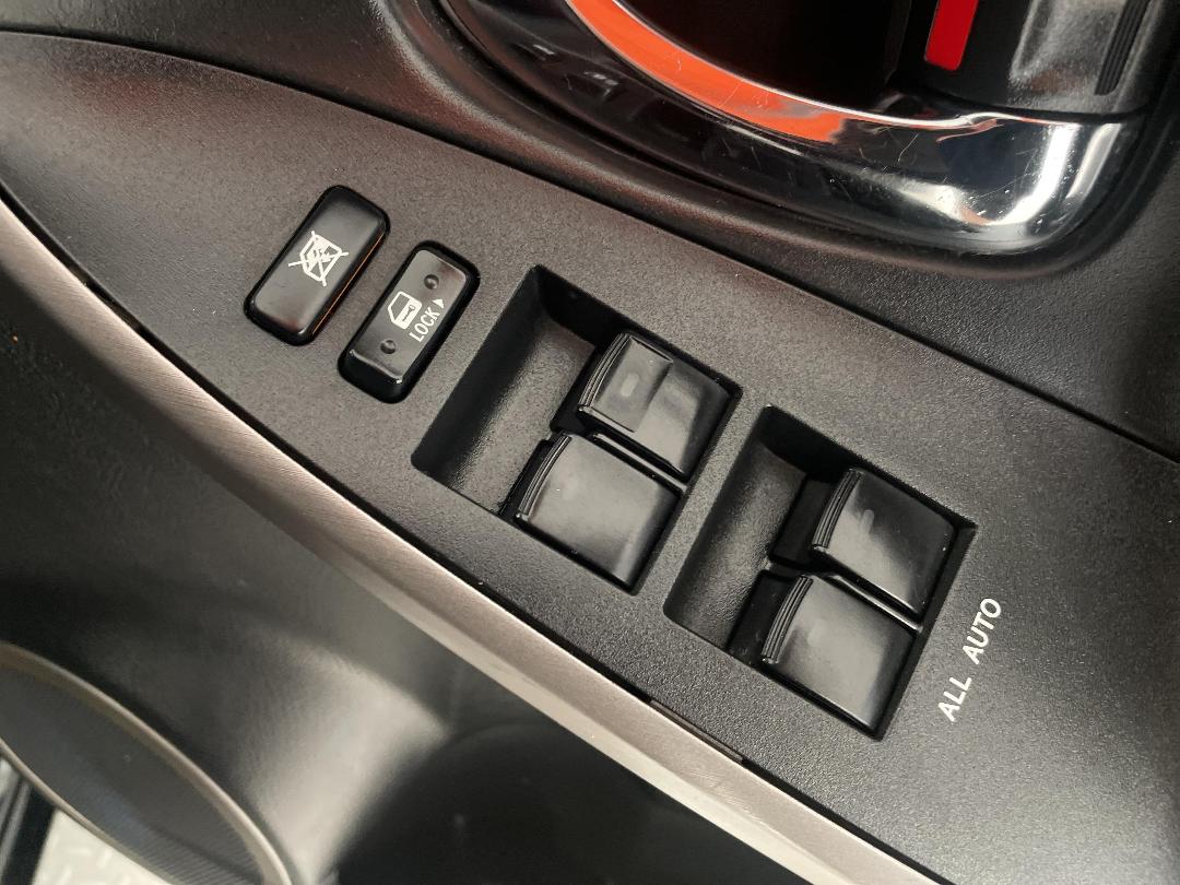 Photo '23' of Toyota Rav4 Photo '23' of Toyota Rav4