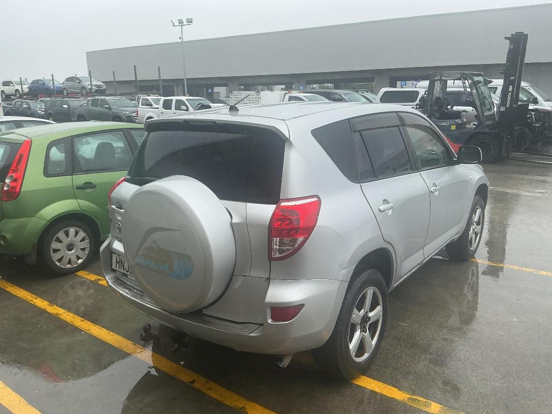 Photo '14' of Toyota Rav4 Photo '14' of Toyota Rav4